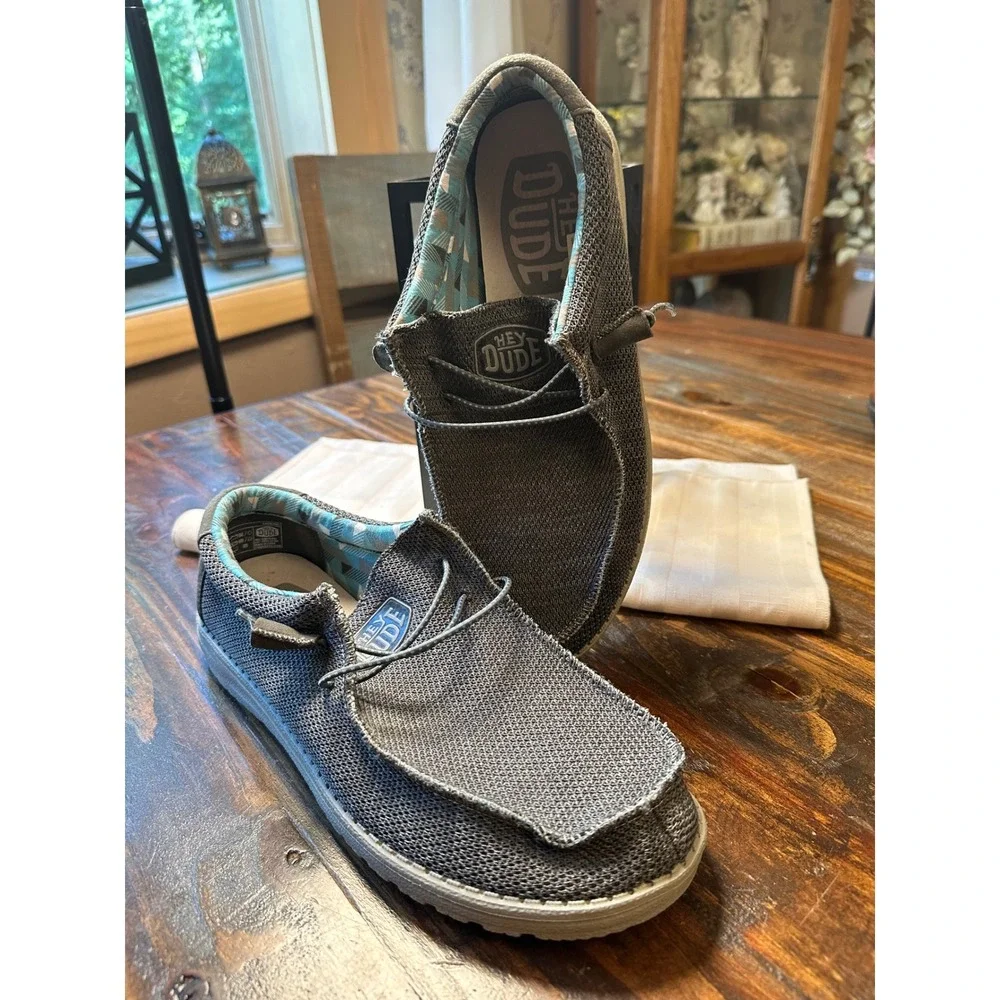 Hey Dude Wally Sox Charcoal Grey Men Slip On Loafers Size 10 40019-025